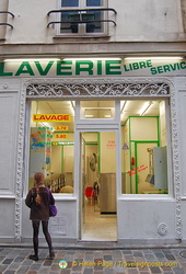 A upmarket-looking Laverie at 40 rue du Sicile
